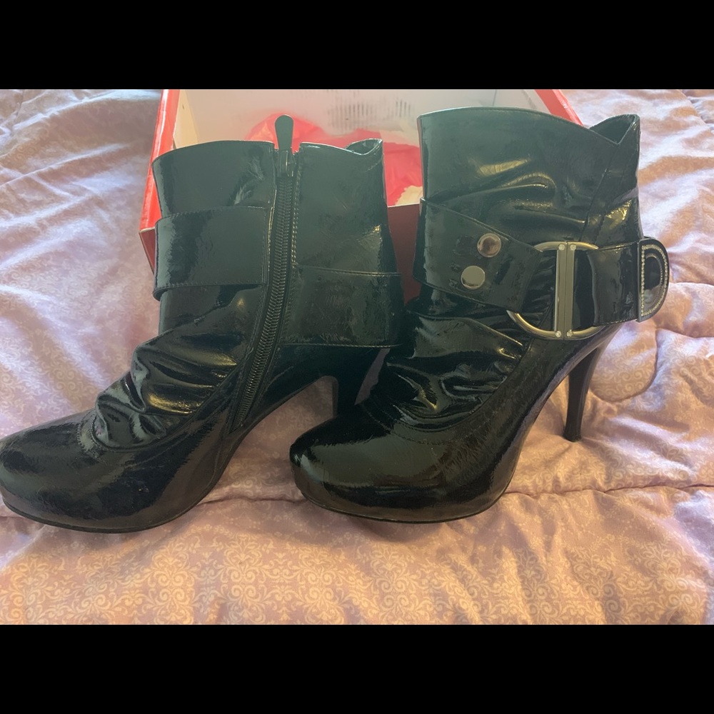 High heel shoes
